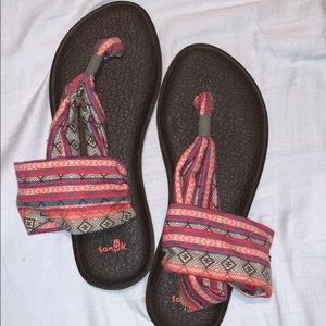 SANUK SANDALS NEVER WORN